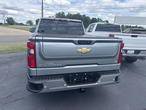 Used 2024 Chevrolet Silverado 1500 LTZ w/ LTZ Premium Package AWD/4WD image 3