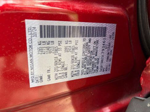 Used 2025 Nissan Rogue SV AWD/4WD image 31