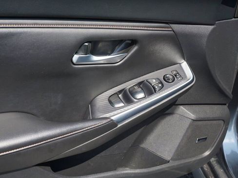 Certified 2023 Nissan Sentra SR w/ SR Premium Package image 29