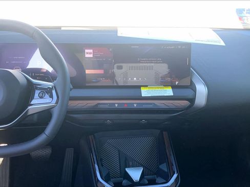 Used 2026 BMW X3 xDrive30 w/ Premium Package image 6