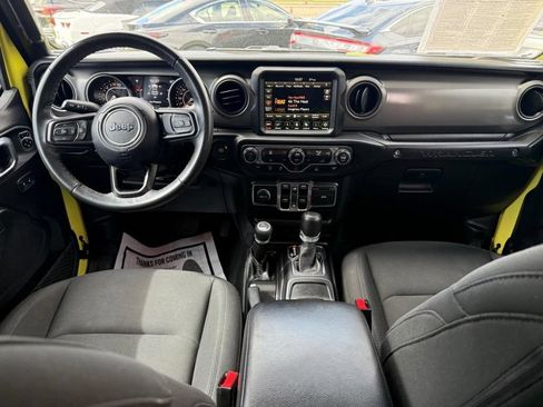 Used 2022 Jeep Wrangler Unlimited Sport AWD/4WD image 8