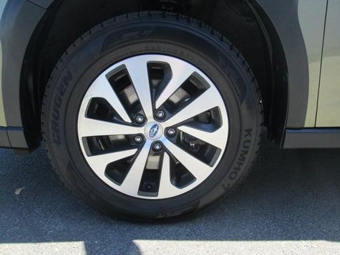 Used 2023 Subaru Outback Premium AWD/4WD image 8