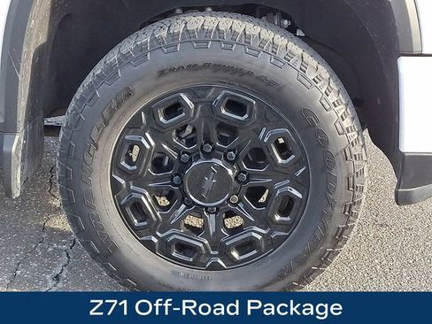 Used 2024 Chevrolet Silverado 2500 High Country w/ High Country Premium Package image 11