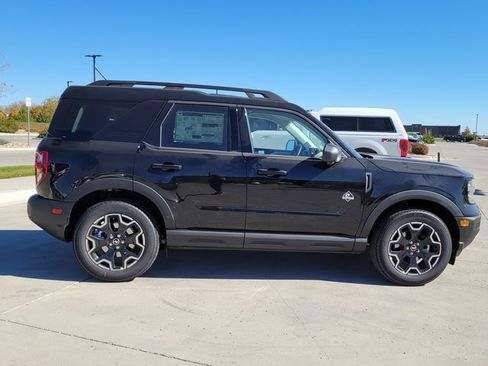 New 2025 Ford Bronco Sport Outer Banks w/ Outer Banks Tech Package+ image 2