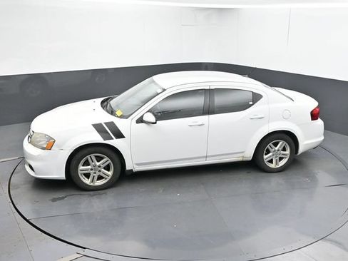 Used 2013 Dodge Avenger SXT FWD image 16