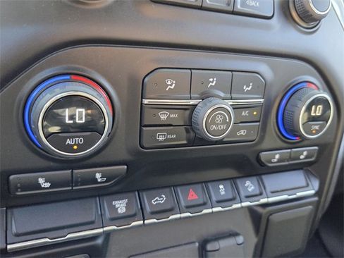 Used 2023 Chevrolet Silverado 2500 LT w/ Convenience Package image 31