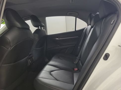 Used 2022 Toyota Camry XSE FWD image 13