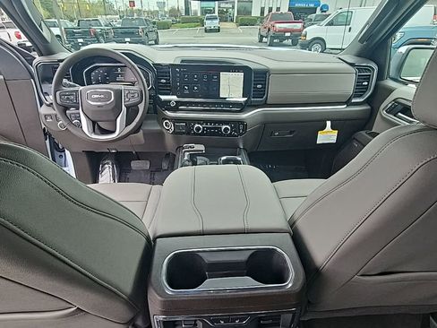 New 2026 GMC Sierra 1500 SLT w/ SLT Premium Plus Package AWD/4WD image 14