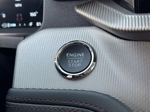 Certified 2025 Ford Explorer Active w/ Active Comfort Package image 17