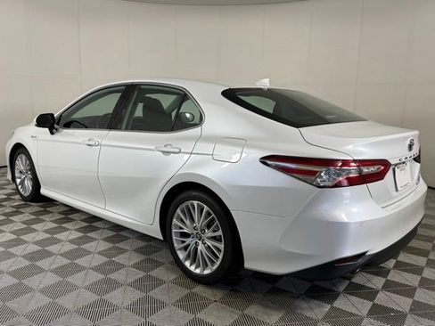 Used 2019 Toyota Camry XLE w/ Driver Assist Package FWD image 8