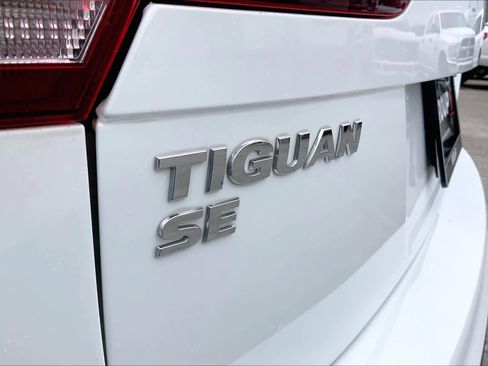 Used 2019 Volkswagen Tiguan SE image 30
