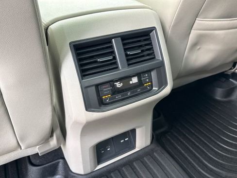 Used 2021 Volkswagen Atlas SEL Premium AWD/4WD image 23