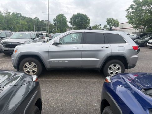 Used 2014 Jeep Grand Cherokee Laredo AWD/4WD image 6