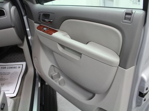 Used 2013 Chevrolet Silverado 1500 LTZ w/ LTZ Plus Package image 23