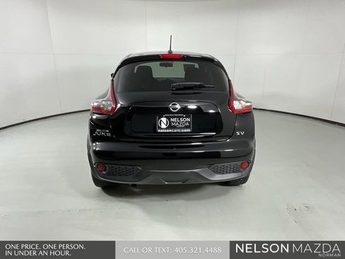 Used 2015 Nissan Juke SV w/ Technology Package image 9