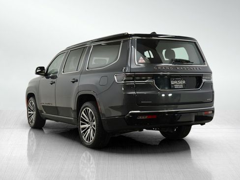 Used 2022 Jeep Grand Wagoneer Series III w/ Flexible Seating Group image 4