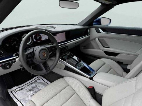 Used 2024 Porsche 911 Carrera RWD image 18
