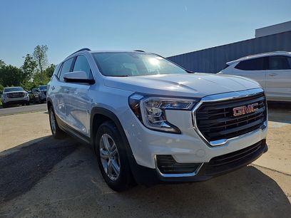 Used 2023 GMC Terrain SLE w/ Driver Convenience Package