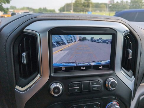 Used 2021 GMC Sierra 1500 SLT image 21