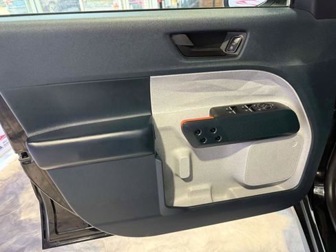 Used 2022 Ford Maverick XLT image 39