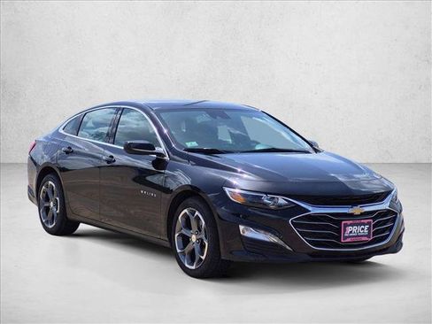 Used 2024 Chevrolet Malibu LT FWD image 3