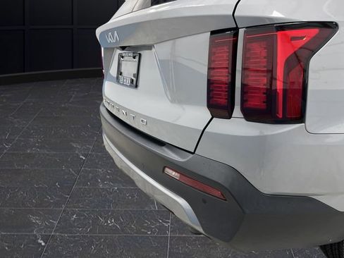 Used 2022 Kia Sorento X-Line EX image 35