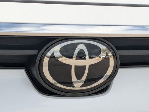 Used 2025 Toyota Grand Highlander AWD Hybrid image 11