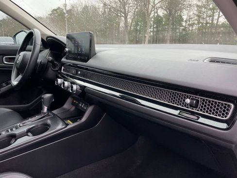 Certified 2024 Honda Civic Touring image 34