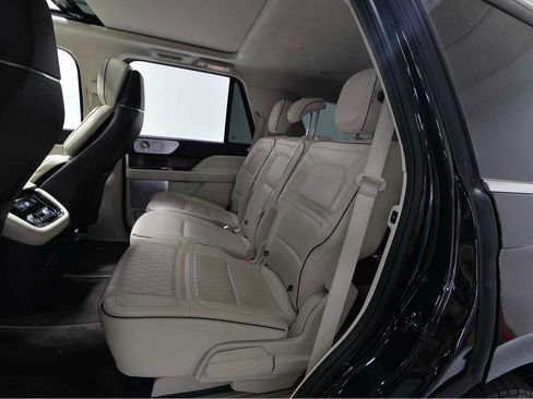Used 2020 Lincoln Navigator Black Label w/ Cargo Convenience Package AWD/4WD image 11