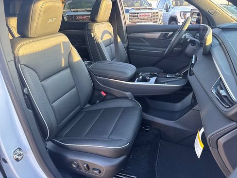 New 2026 Buick Enclave Sport Touring w/ Power Package FWD image 10