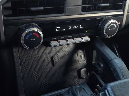 Used 2026 Toyota 4Runner SR5 AWD/4WD image 20