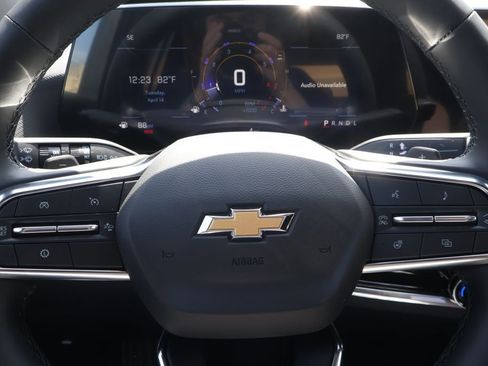 New 2026 Chevrolet Equinox LT w/ Convenience Package II FWD image 22