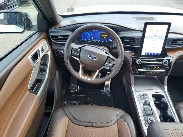 Used 2022 Ford Explorer King Ranch w/ Class IV Trailer Tow Package AWD/4WD image 12