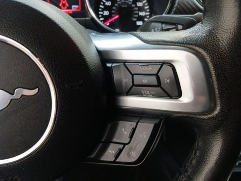 Used 2017 Ford Mustang Coupe image 17