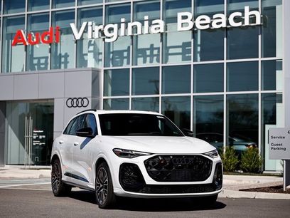 New 2025 Audi SQ5 Premium Plus