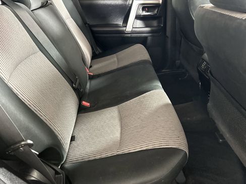 Used 2017 Toyota 4Runner SR5 AWD/4WD image 24