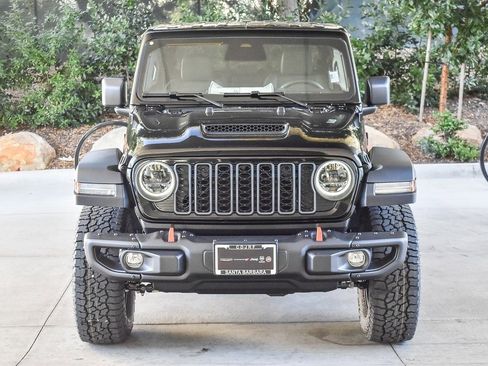 New 2026 Jeep Gladiator Mojave w/ Steel Bumper Group image 2