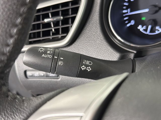 Used 2016 Nissan Rogue SL w/ SL Premium Package AWD/4WD image 33