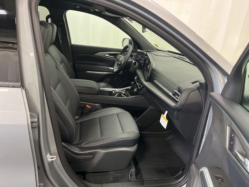 New 2026 Chevrolet Traverse LT w/ Sun and Wheel Package AWD/4WD image 20