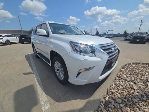 Used 2017 Lexus GX 460 AWD/4WD image 4