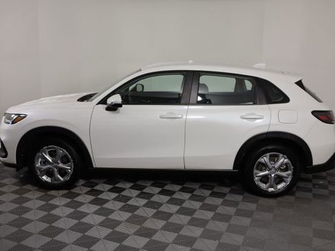 Certified 2025 Honda HR-V LX image 5