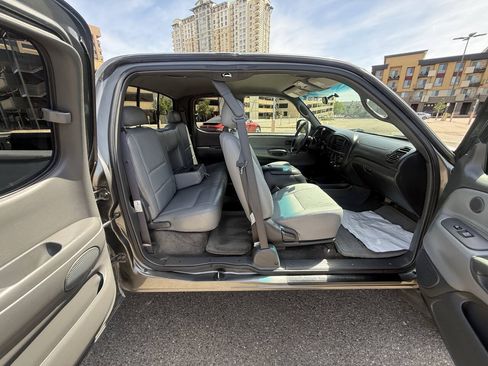 Used 2003 Toyota Tundra SR5 w/ SR5 Extra Value Pkg AWD/4WD image 26
