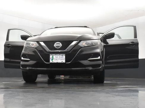 Used 2021 Nissan Rogue Sport SL AWD/4WD image 11