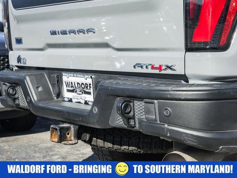 Used 2024 GMC Sierra 2500 AT4X w/ AT4X AEV Edition image 10
