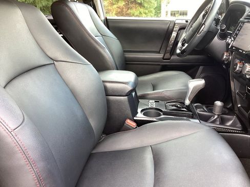 Used 2020 Toyota 4Runner TRD Off-Road Premium image 5