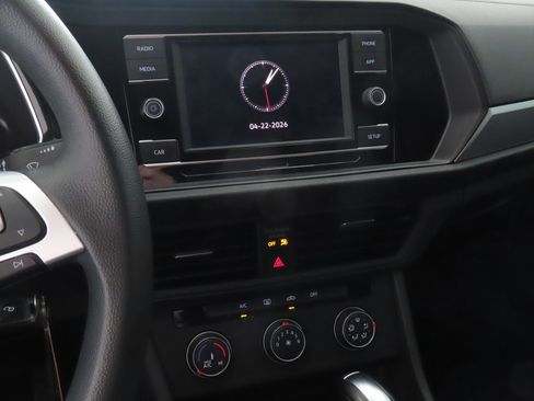 Used 2019 Volkswagen Jetta S image 19