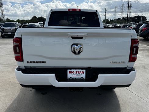 Used 2024 RAM 2500 Laramie AWD/4WD image 9