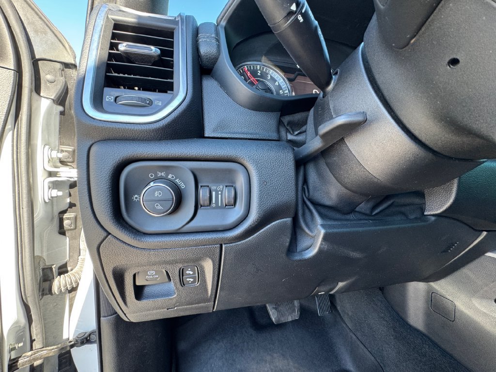 Used 2022 RAM 1500 Laramie AWD/4WD image 25
