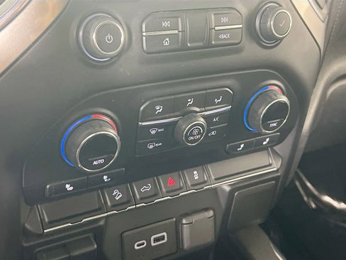 Used 2021 Chevrolet Silverado 1500 LT Trail Boss image 15