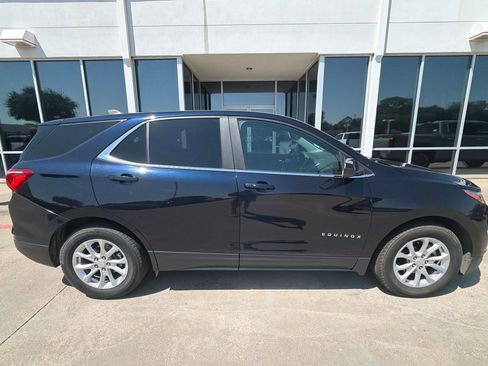 Used 2021 Chevrolet Equinox LT FWD image 4